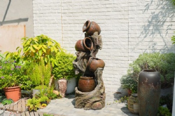 Custom Jar Decorative Resin Garden Water Fountain