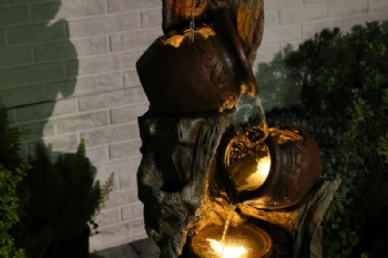 Custom Jar Decorative Resin Garden Water Fountain